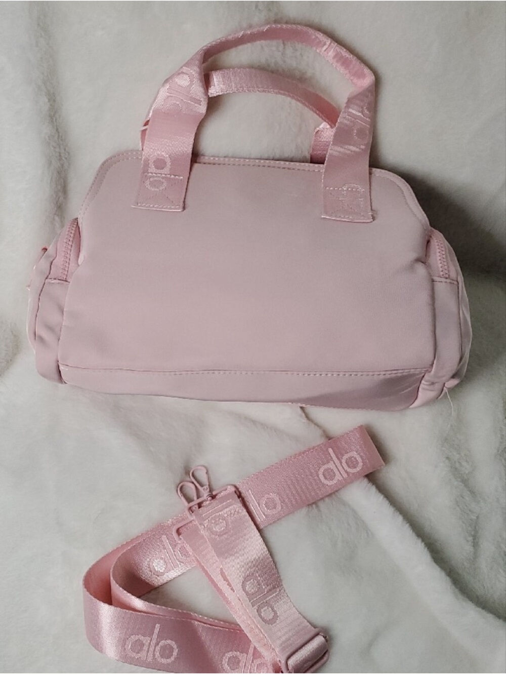 NWT ALO Yoga Pink Mini Duffle Crossbody Bag Shoulder Strap - Picture 8 of 9